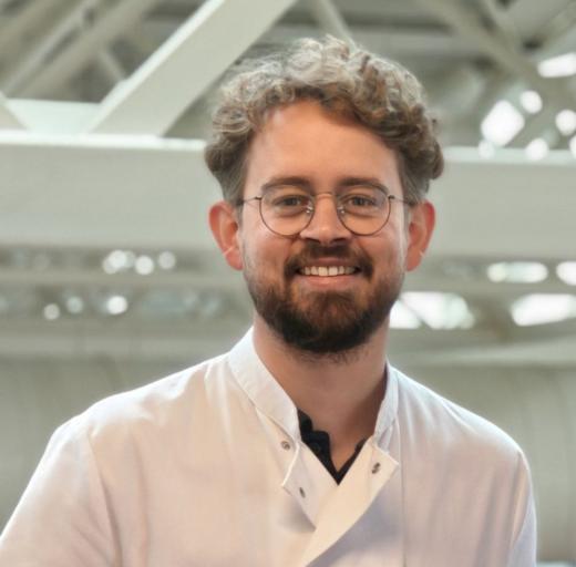 Dr. Tjeerd van der Veer